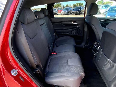 Used 2019 Hyundai Santa Fe SE image 19