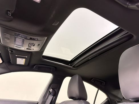 Used 2024 Lexus IS 350 F Sport image 17