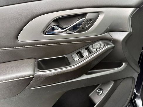 Certified 2023 Chevrolet Traverse LT image 15