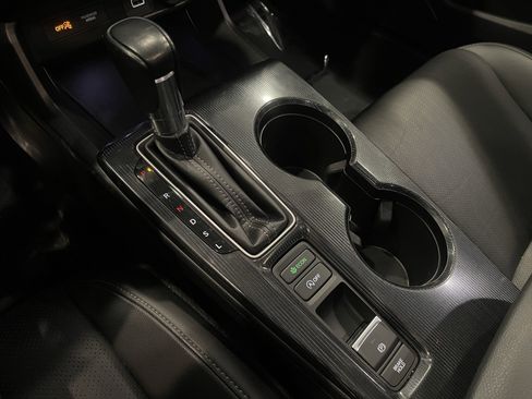 Used 2022 Honda Civic EX-L image 19