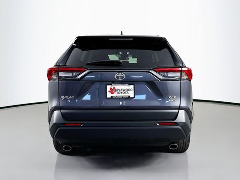 Used 2025 Toyota RAV4 XLE AWD/4WD image 6