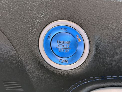 Used 2022 Dodge Challenger R/T Scat Pack RWD image 16