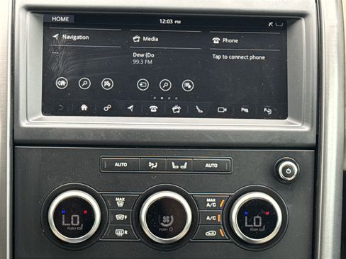 Used 2020 Land Rover Discovery Landmark AWD/4WD image 22