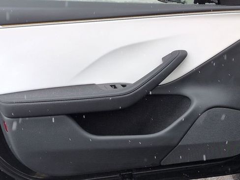 Used 2025 Tesla Model 3 Long Range image 14