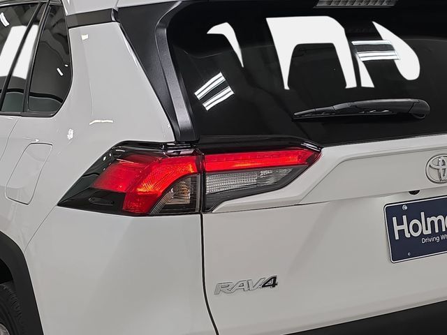 Certified 2025 Toyota RAV4 XLE AWD/4WD image 29