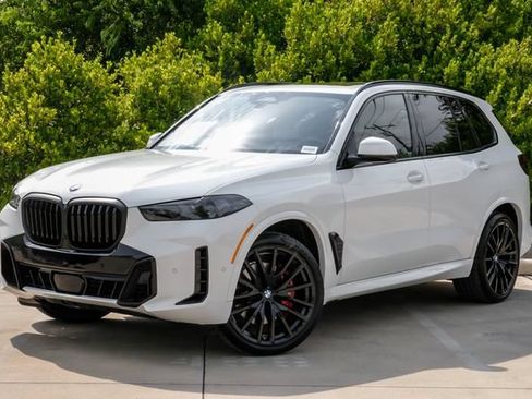 Used 2026 BMW X5 xDrive40i w/ M Sport Package AWD/4WD image 2