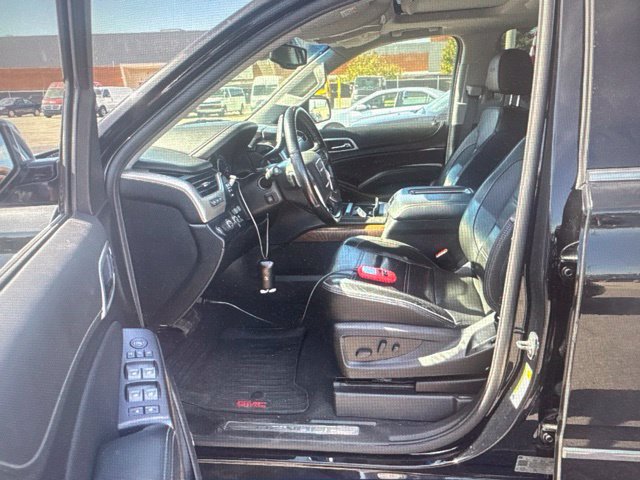 Used 2020 GMC Yukon XL Denali w/ Denali Ultimate Package AWD/4WD image 12
