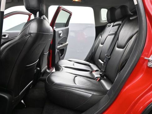 Used 2019 Jeep Compass Limited AWD/4WD image 17