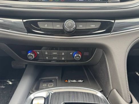 Certified 2023 Buick Enclave Essence w/ Experience Buick Package AWD/4WD image 13