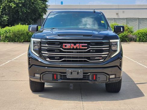 Used 2025 GMC Sierra 1500 AT4 w/ AT4 Premium Package AWD/4WD image 2