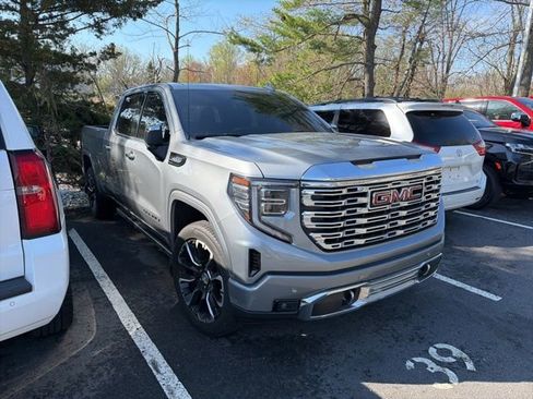 Used 2024 GMC Sierra 1500 Denali w/ Denali Reserve Package AWD/4WD image 2
