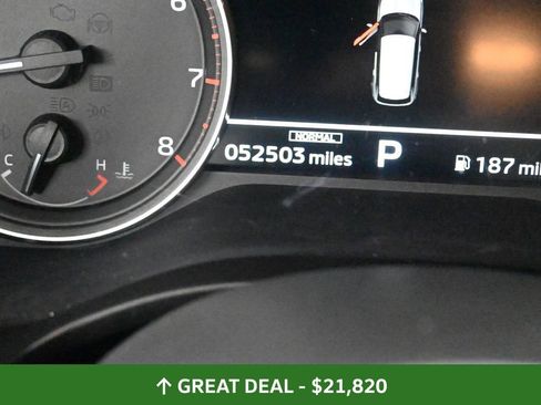 Used 2024 Mitsubishi Outlander SE image 38