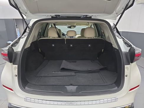 Used 2024 Nissan Murano SV image 43