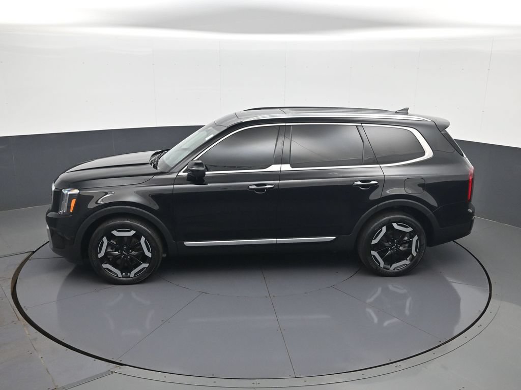 Used 2023 Kia Telluride S w/ S Sunroof Package FWD image 22