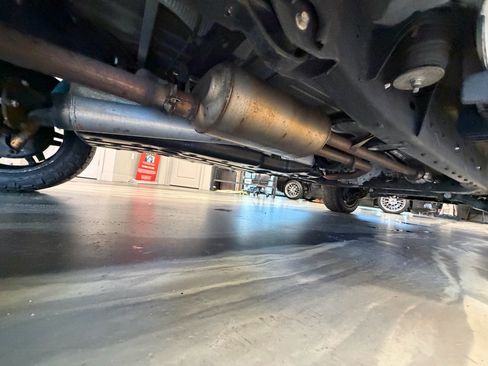 Used 2020 Toyota Tundra SR5 w/ TRD Off-Road Package AWD/4WD image 28
