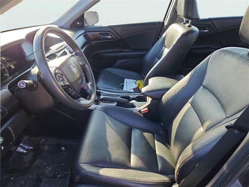 Used 2015 Honda Accord EX-L image 30