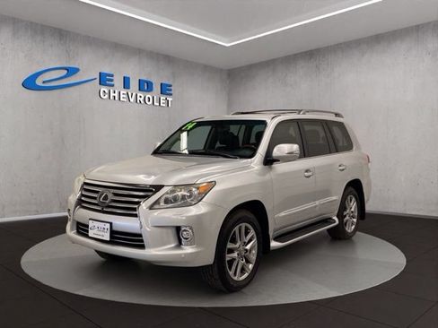 Used 2014 Lexus LX 570 4WD image 11