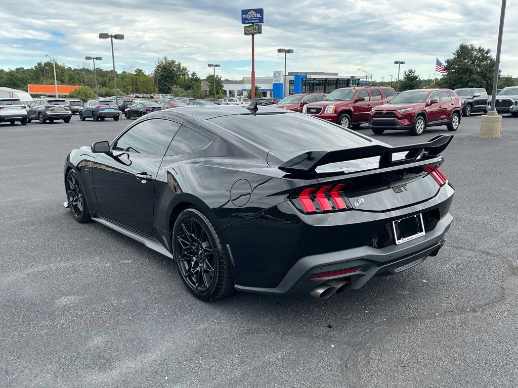 Used 2024 Ford Mustang GT Premium w/ GT Performance Package RWD image 11