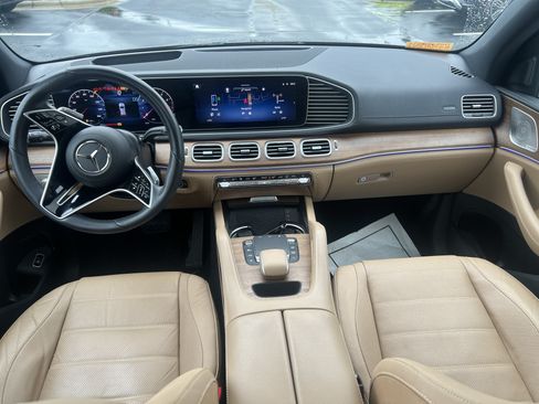 Used 2024 Mercedes-Benz GLE 350 4MATIC w/ Driver Assistance Package image 30