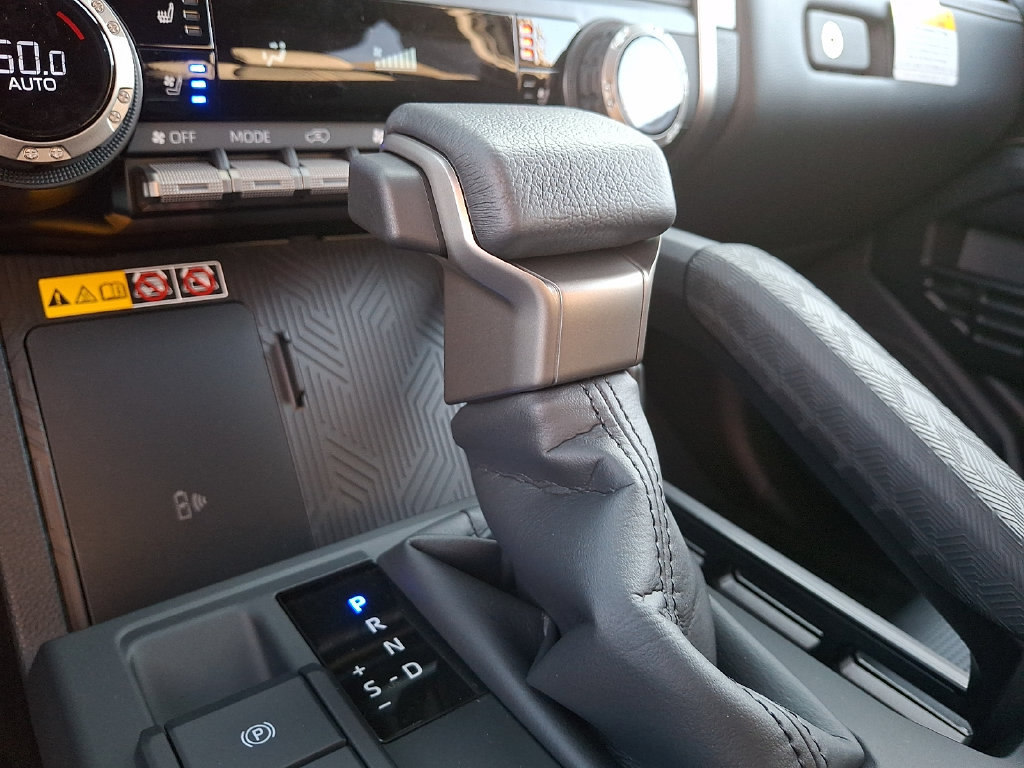 New 2026 Toyota 4Runner Limited AWD/4WD image 14