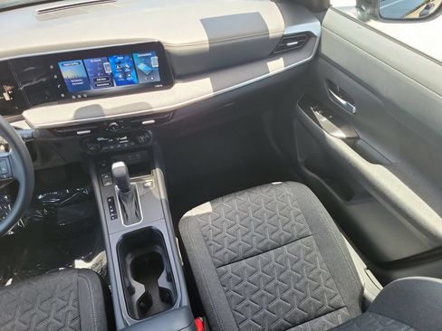 Certified 2026 Nissan Kicks SV FWD image 21
