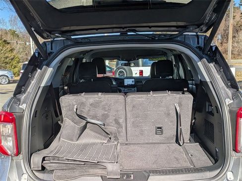 Used 2023 Ford Explorer XLT w/ Equipment Group 202A image 30