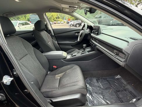 Used 2024 Honda Accord LX image 9
