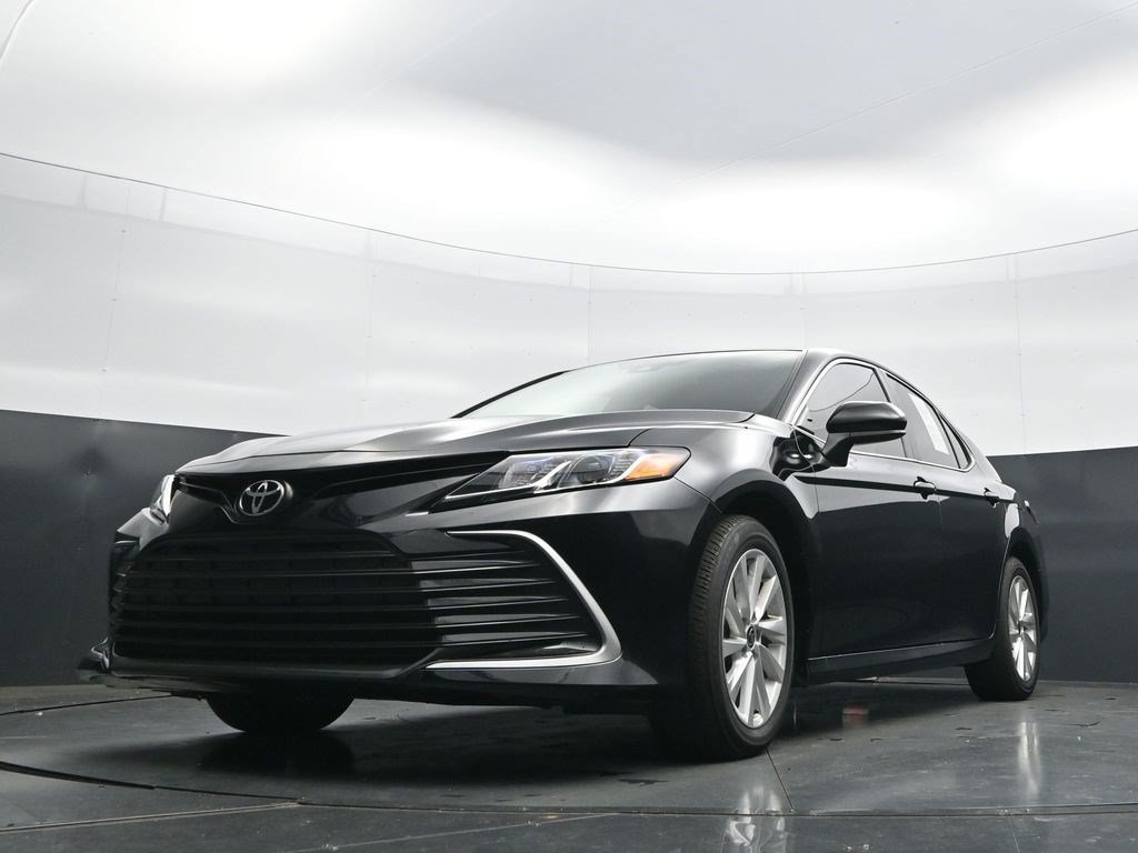 Used 2024 Toyota Camry LE FWD image 36
