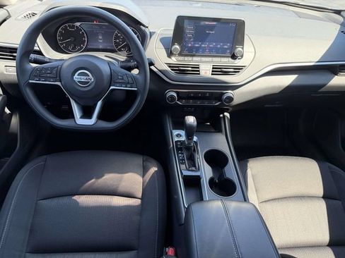 Used 2019 Nissan Altima 2.5 S FWD image 13