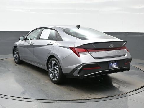 Certified 2025 Hyundai Elantra Sport image 4