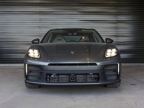 New 2026 Porsche Panamera 4 image 10