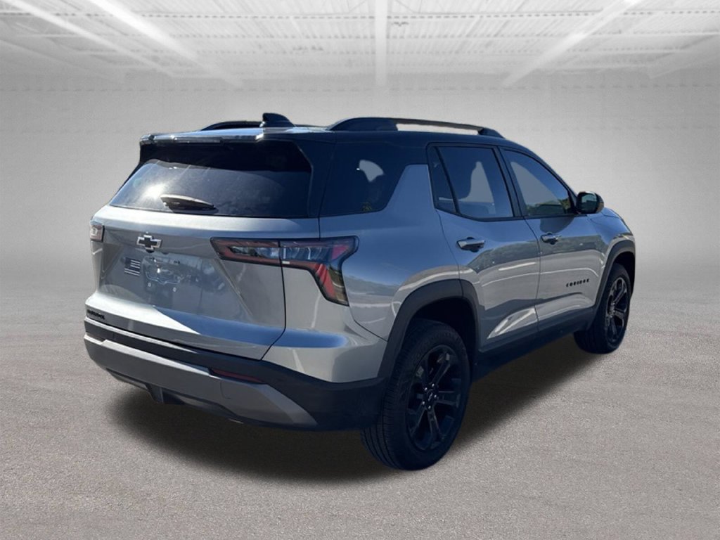 Used 2025 Chevrolet Equinox LT w/ Midnight Edition FWD image 9