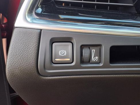 Used 2023 Cadillac XT6 Sport image 9