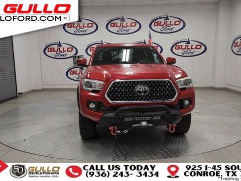 Used 2019 Toyota Tacoma TRD Off-Road image 3