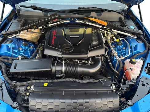 Used 2017 Alfa Romeo Giulia Ti w/ TI 19" Sport Package image 11