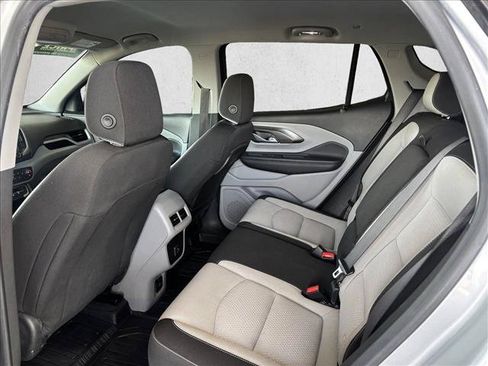 Used 2022 GMC Terrain SLE w/ Driver Convenience Package FWD image 10