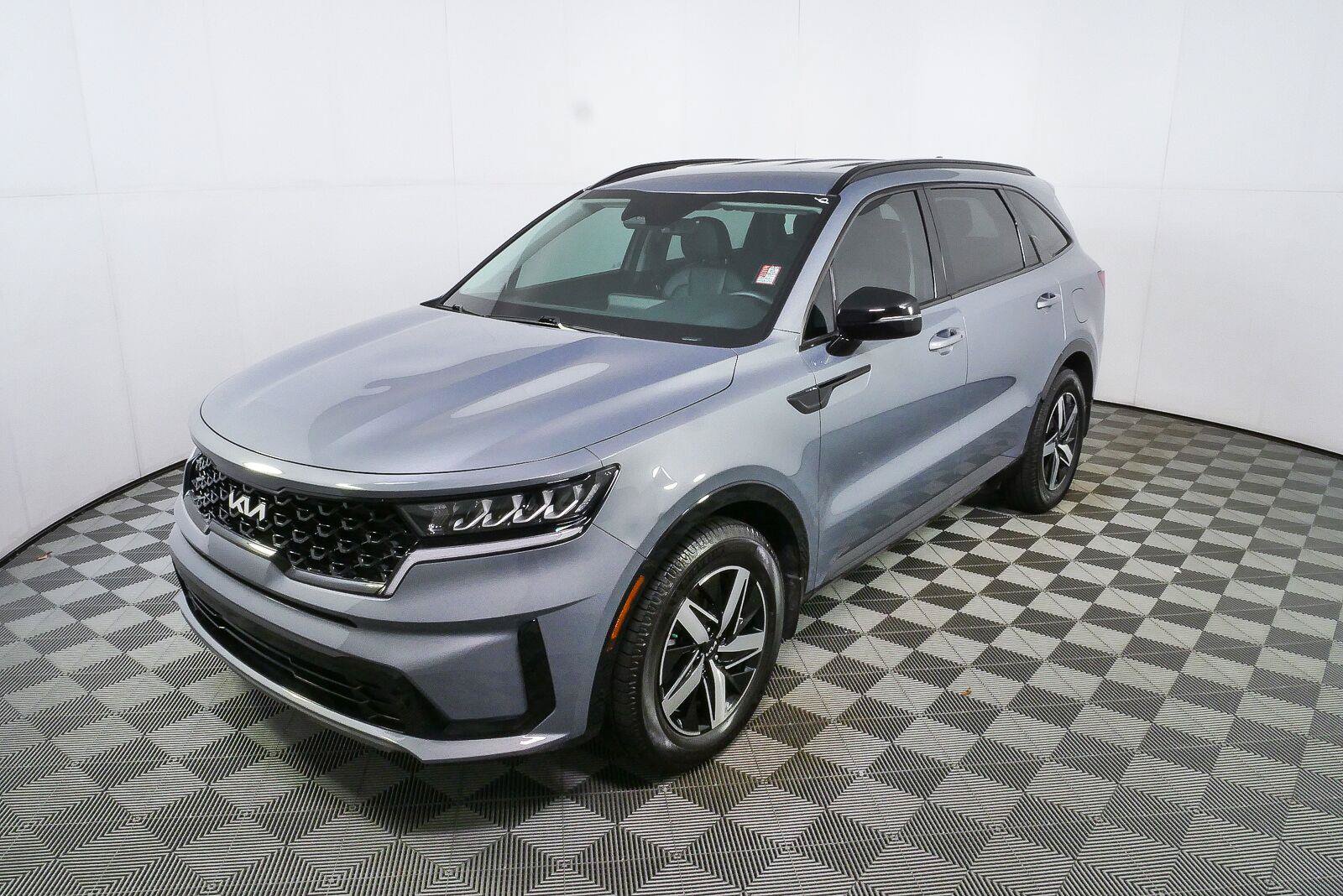Used 2023 Kia Sorento S FWD image 21