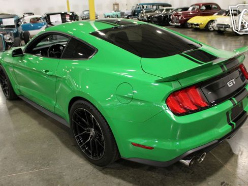 Used 2019 Ford Mustang GT RWD image 15