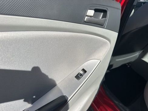 Used 2016 Hyundai Accent SE w/ Option Group 02 image 10