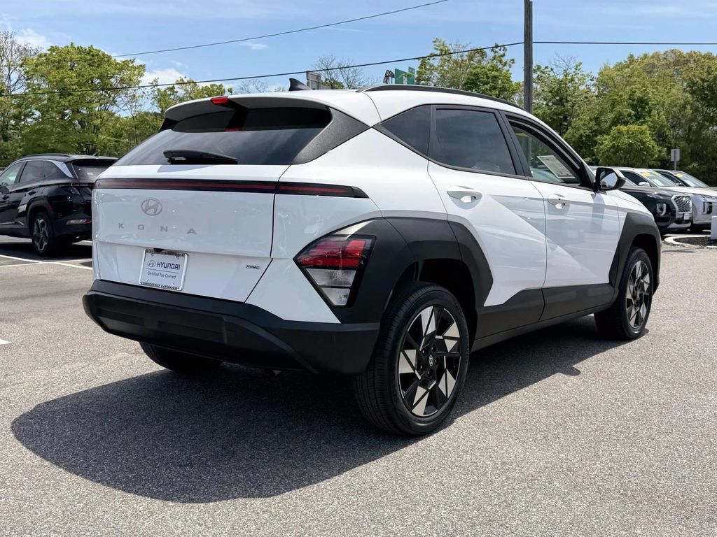 Used 2024 Hyundai Kona SEL AWD/4WD image 6