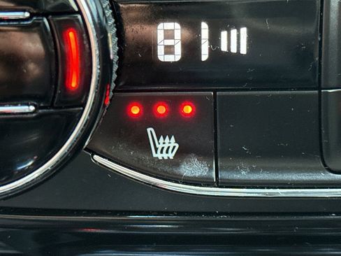 Used 2022 Buick Encore GX Select w/ Sport Touring Package image 32