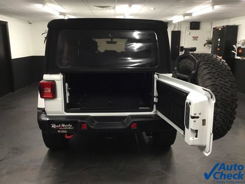Used 2018 Jeep Wrangler Unlimited Rubicon AWD/4WD image 17
