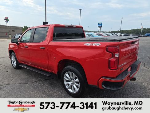 Used 2020 Chevrolet Silverado 1500 Custom w/ Custom Value Package AWD/4WD image 6