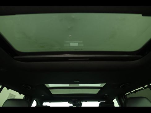 Used 2022 Jeep Wagoneer Series III w/ Premium Group I image 18