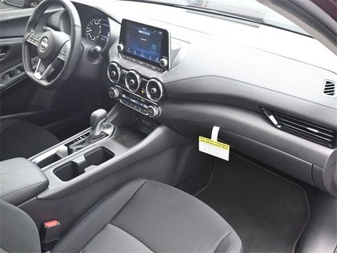 Used 2025 Nissan Sentra SV w/ All-Weather Package image 37