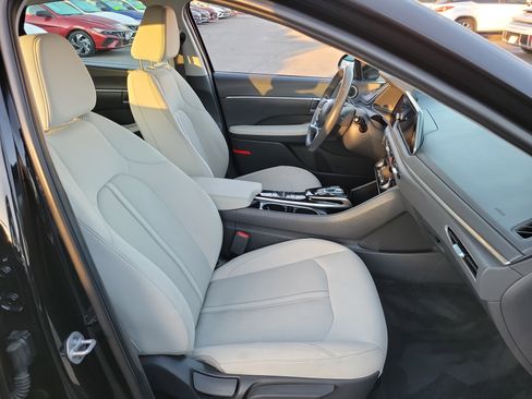 Certified 2023 Hyundai Sonata SEL w/ Convenience Package image 19