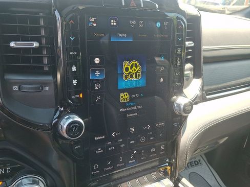Used 2022 RAM 1500 Limited w/ Body Color Bumper Group AWD/4WD image 17