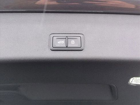 New 2026 Audi Q3 quattro 2.0T image 7