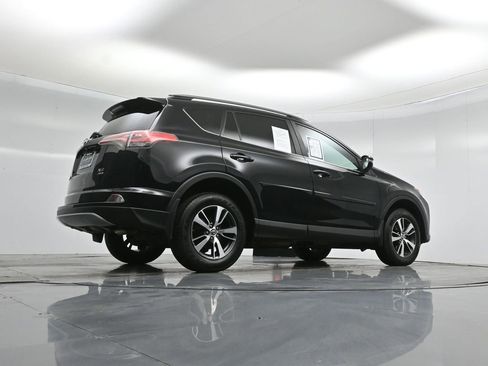 Used 2017 Toyota RAV4 XLE w/ Protection Package image 47