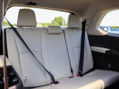 Used 2026 Toyota Grand Highlander FWD image 13